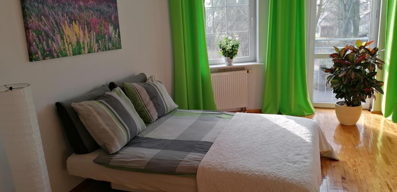 Ferienwohnung Zielone Studio Oborniki Śląskie Exterior foto